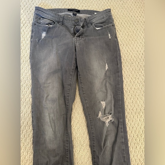 Banana Republic Slim grey distressed jeans - Picture 4 of 5